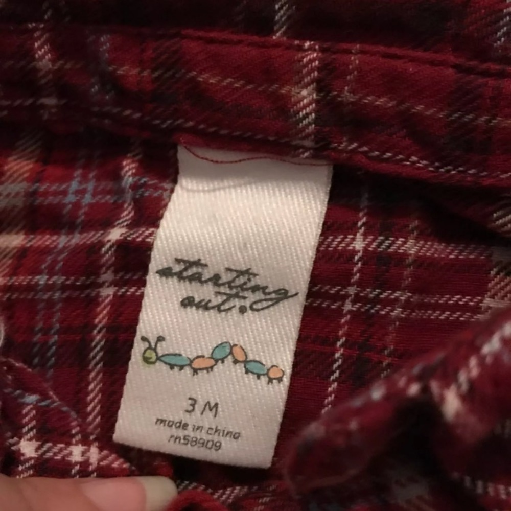 Button down - Picture 3 of 3